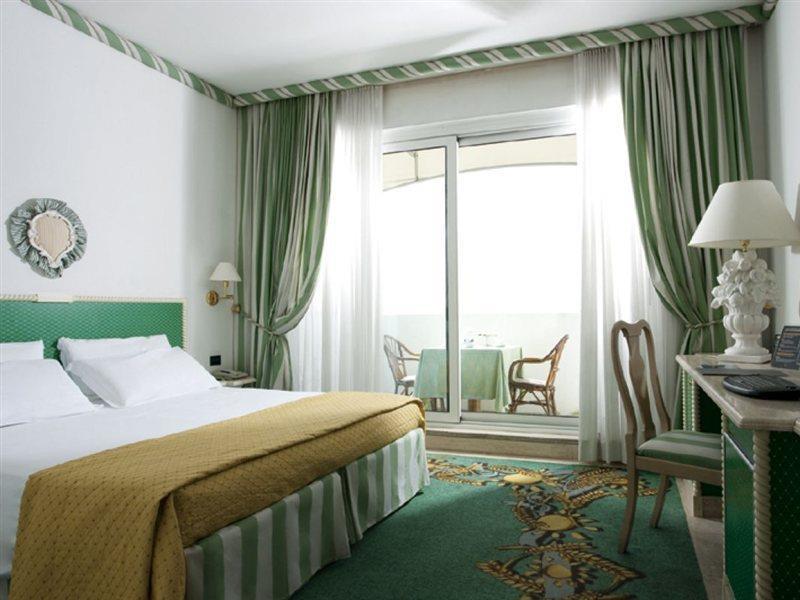 Aris Garden Hotel Casal Palocco Exteriör bild
