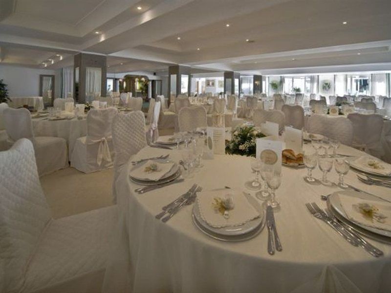 Aris Garden Hotel Casal Palocco Exteriör bild