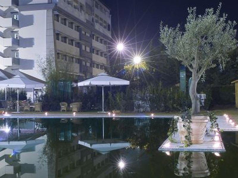 Aris Garden Hotel Casal Palocco Exteriör bild