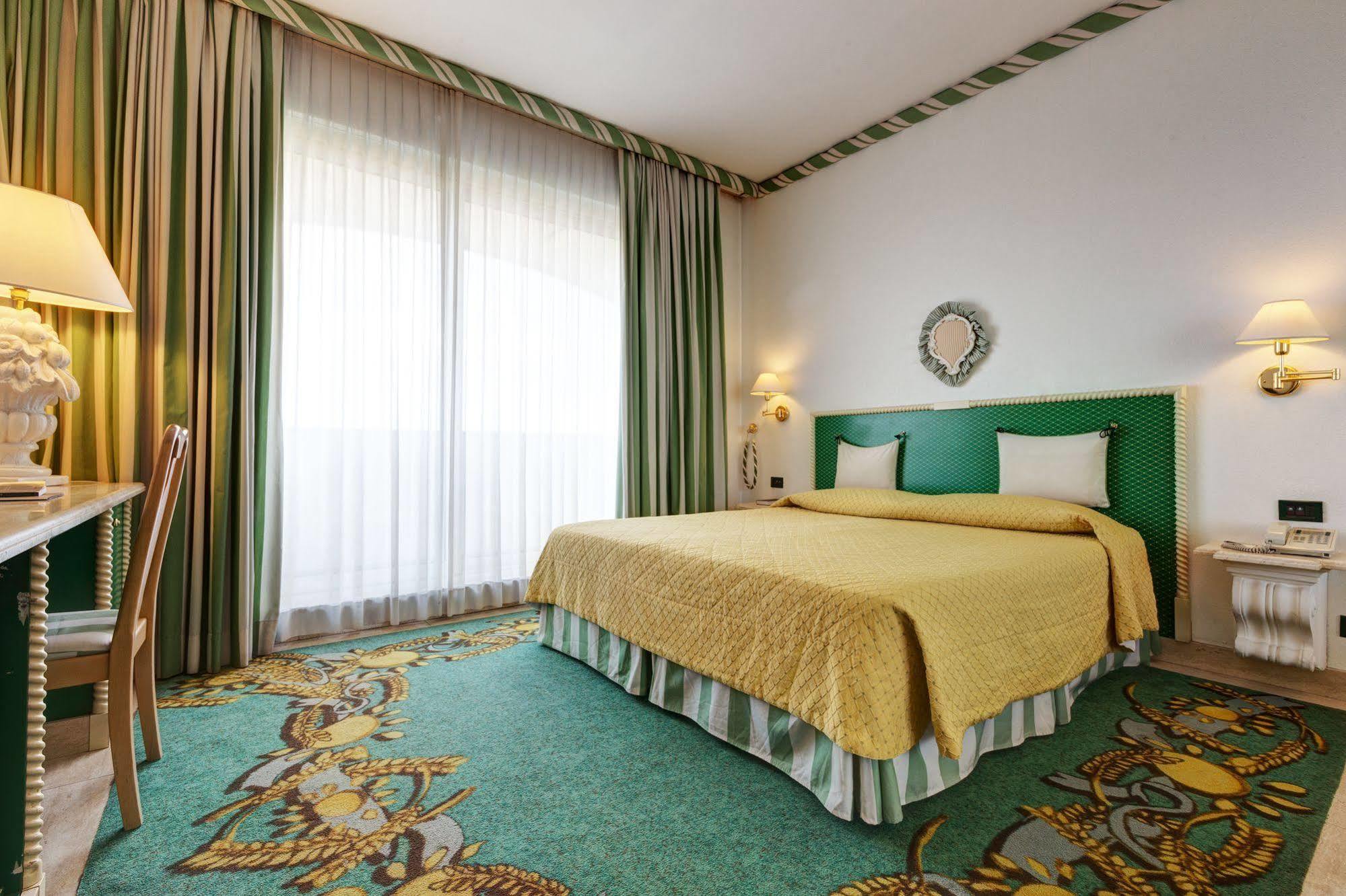 Aris Garden Hotel Casal Palocco Exteriör bild