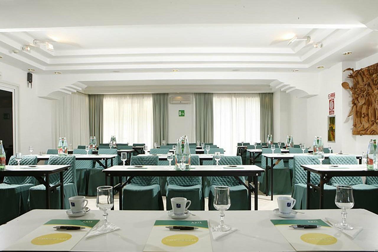 Aris Garden Hotel Casal Palocco Exteriör bild