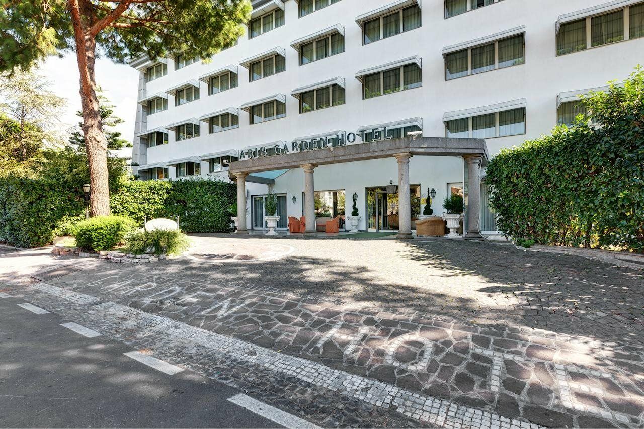 Aris Garden Hotel Casal Palocco Exteriör bild
